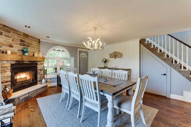 881 Line 2 Line S, House detached with 3 bedrooms, 3 bathrooms and 20 parking in Oro Medonte ON | Image 3