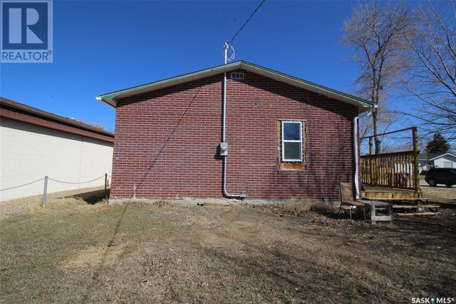 224 Front Street, House detached with 1 bedrooms, 1 bathrooms and null parking in Eastend SK | Image 19