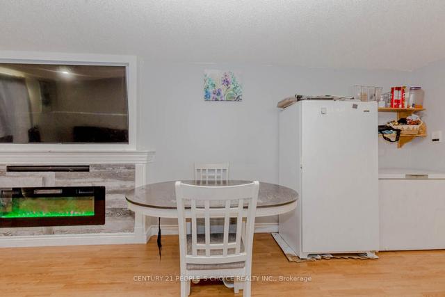 303 - 30 Bridge St, Condo with 2 bedrooms, 1 bathrooms and 1 parking in Kitchener ON | Image 3