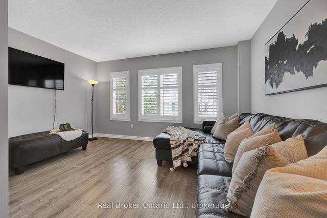 h46 - 619 Wild Ginger Ave, Townhouse with 2 bedrooms, 3 bathrooms and 2 parking in Waterloo ON | Image 2