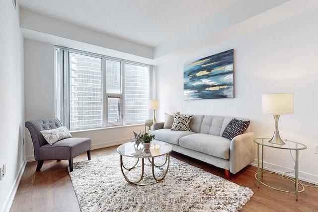1109 - 10 York St, Condo with 1 bedrooms, 1 bathrooms and 0 parking in Toronto ON | Image 5