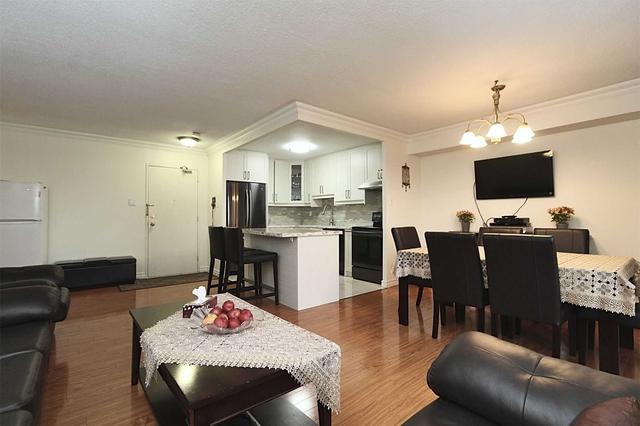 1201 - 1338 York Mills Rd, Condo with 3 bedrooms, 2 bathrooms and 1 parking in Toronto ON | Image 7