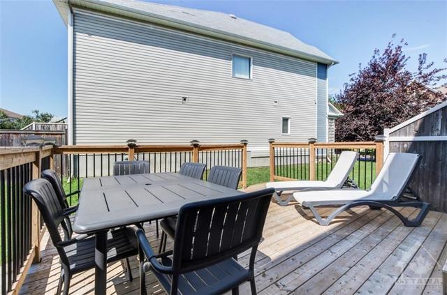 379 Hillsboro Private, Townhouse with 3 bedrooms, 3 bathrooms and 2 parking in Ottawa ON | Image 28