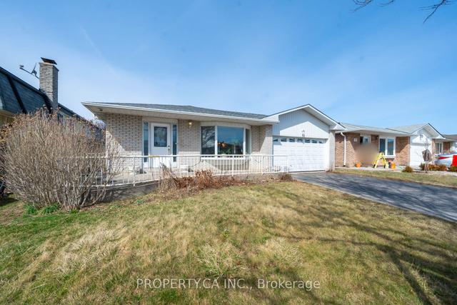 3363 Brandon Gate Dr, House detached with 3 bedrooms, 2 bathrooms and 4 parking in Mississauga ON | Image 12
