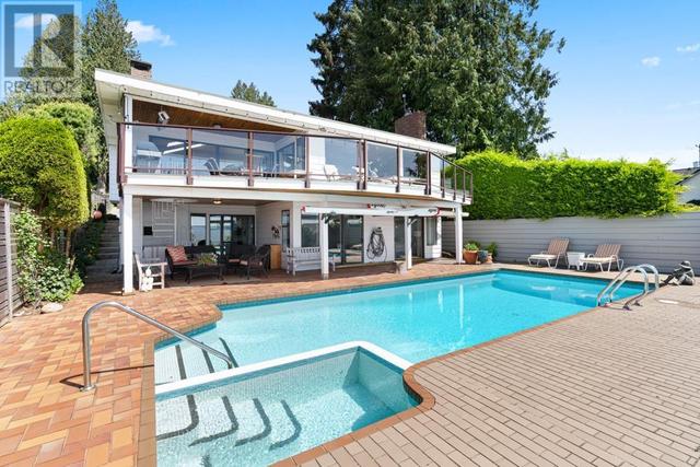 2810 Bellevue Avenue, House detached with 4 bedrooms, 4 bathrooms and 2 parking in West Vancouver BC | Image 5