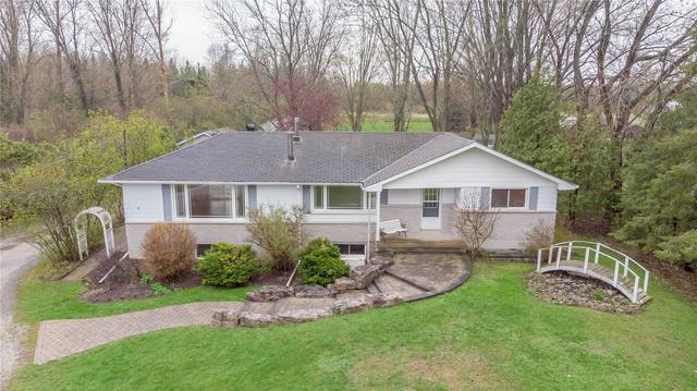 1181 Ravenshoe Rd, House detached with 3 bedrooms, 2 bathrooms and 22 parking in East Gwillimbury ON | Image 12