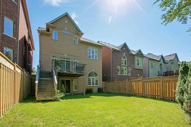 381 Gilpin Dr, House detached with 3 bedrooms, 4 bathrooms and 5 parking in Newmarket ON | Image 19