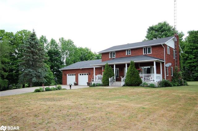 775 2 Line S, House detached with 4 bedrooms, 2 bathrooms and 12 parking in Oro Medonte ON | Image 1