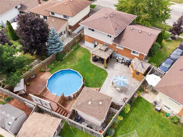 207 Christopher Dr, House detached with 3 bedrooms, 2 bathrooms and 3 parking in Cambridge ON | Image 30