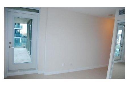 604 - 33 Bay St, Condo with 2 bedrooms, 2 bathrooms and 1 parking in Toronto ON | Image 7