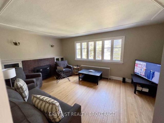 60 Thirty Sixth St, House detached with 4 bedrooms, 3 bathrooms and 3 parking in Toronto ON | Image 15