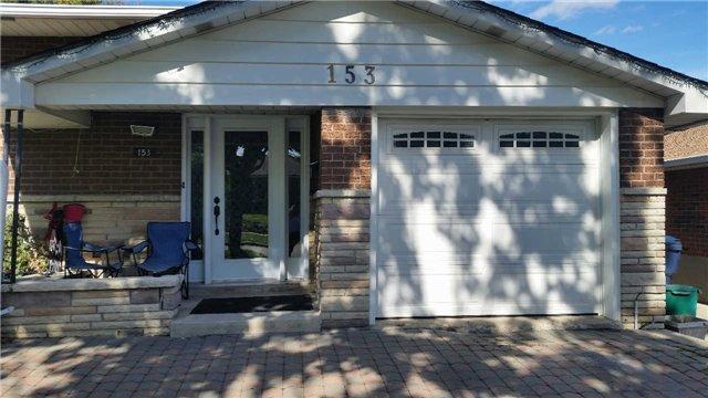 153 Thicketwood Dr, House detached with 3 bedrooms, 2 bathrooms and 4 parking in Toronto ON | Image 1