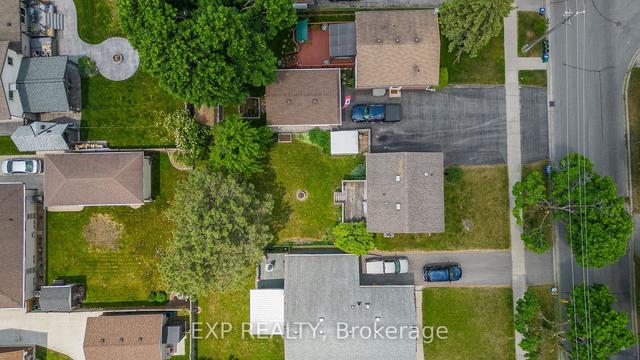 345 Heritage Dr, House detached with 2 bedrooms, 2 bathrooms and 3 parking in Kitchener ON | Image 22