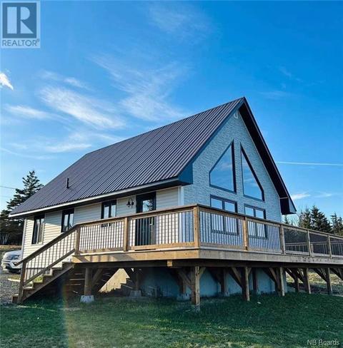 2 Teakettle Lane, House detached with 3 bedrooms, 1 bathrooms and null parking in Grand Manan NB | Card Image