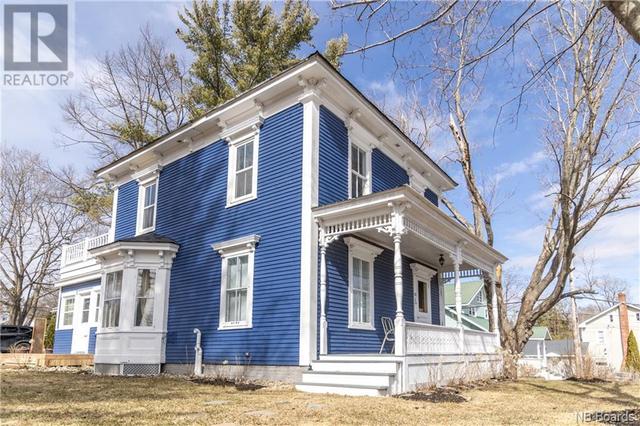 121 Grover Street, House detached with 3 bedrooms, 1 bathrooms and null parking in Woodstock NB | Image 1