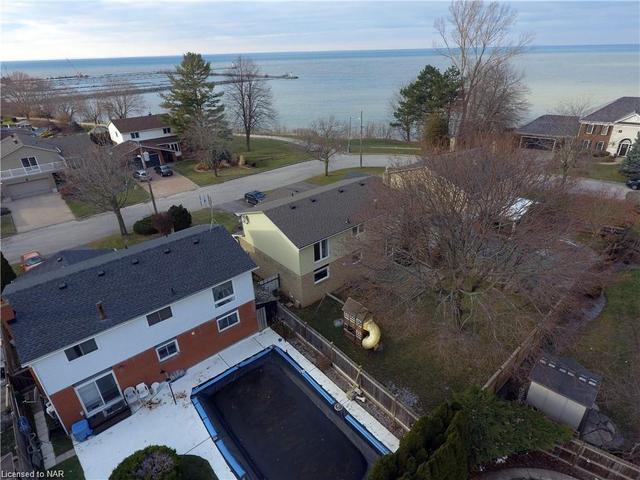 23 Shore Road, House detached with 4 bedrooms, 2 bathrooms and null parking in St. Catharines ON | Image 2