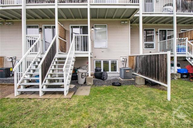 58 Brentmore Private, House attached with 2 bedrooms, 3 bathrooms and 2 parking in Ottawa ON | Image 12