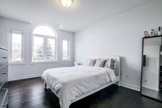 132 Linden Ave, House detached with 4 bedrooms, 4 bathrooms and 2 parking in Toronto ON | Image 5