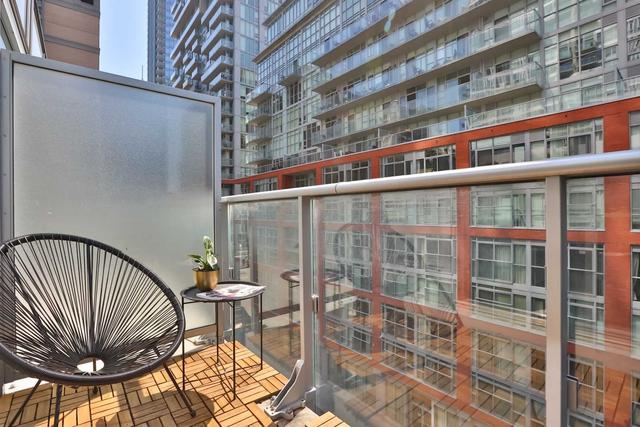 516 - 30 Nelson St, Condo with 1 bedrooms, 1 bathrooms and 1 parking in Toronto ON | Image 13