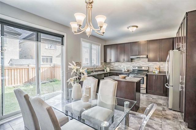 71 Valleyway Dr, House detached with 4 bedrooms, 5 bathrooms and 6 parking in Brampton ON | Image 8