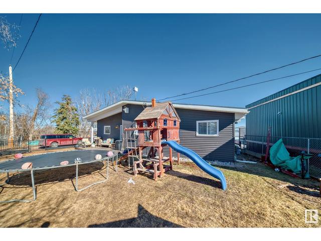 6822 50th Av, House detached with 2 bedrooms, 1 bathrooms and 4 parking in Lac Ste. Anne County AB | Image 31