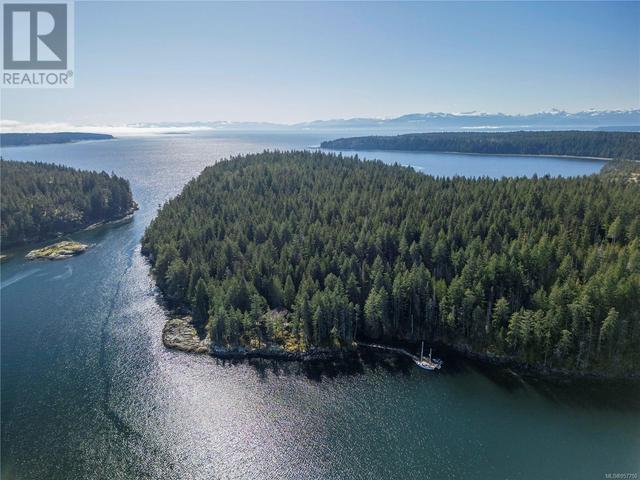 651 Gorge Harbour, House detached with 4 bedrooms, 3 bathrooms and null parking in Strathcona B BC | Image 6