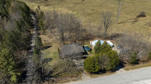 1166 Gill Rd, House detached with 2 bedrooms, 2 bathrooms and 12 parking in Springwater ON | Image 27