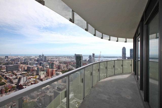 4305 - 197 Yonge St, Condo with 1 bedrooms, 1 bathrooms and 1 parking in Toronto ON | Image 36