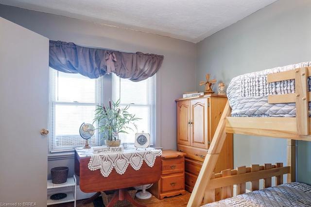 310 Sheridan Street, House detached with 2 bedrooms, 1 bathrooms and 4 parking in Brantford ON | Image 7