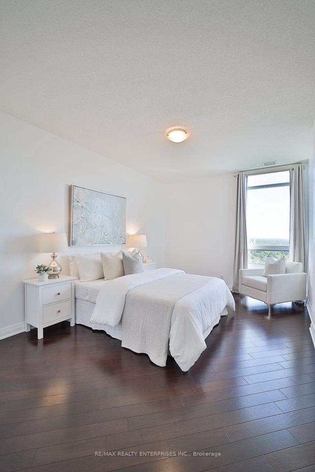 uph08 - 1055 Southdown Rd, Condo with 2 bedrooms, 2 bathrooms and 2 parking in Mississauga ON | Image 7