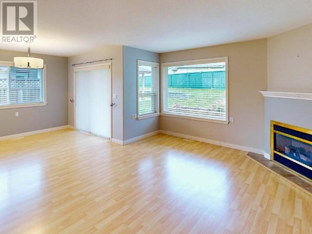 17 - 4897 Ontario Ave, House semidetached with 2 bedrooms, 2 bathrooms and null parking in Powell River BC | Image 6