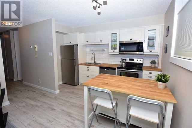 b4, - 9515 88 Avenue, Condo with 2 bedrooms, 1 bathrooms and 1 parking in Peace River AB | Image 4
