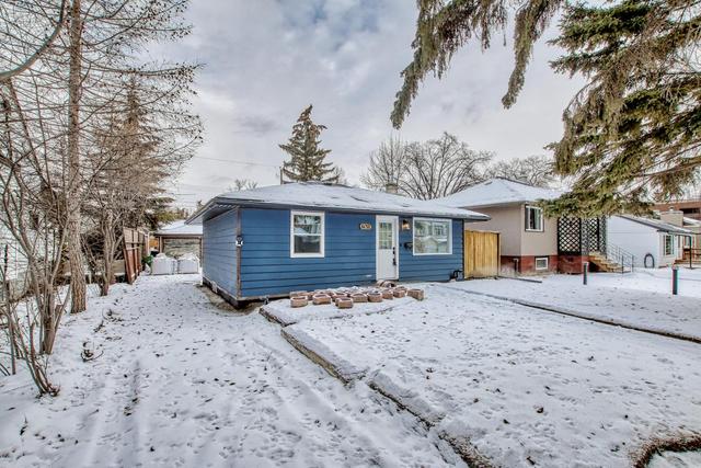 6132 32 Avenue Nw, House detached with 2 bedrooms, 1 bathrooms and 2 parking in Calgary AB | Image 27