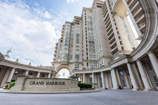 201 - 2287 Lake Shore Blvd W, Condo with 1 bedrooms, 1 bathrooms and 1 parking in Toronto ON | Image 1