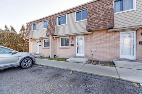 2 - 775 Osgoode Dr, Townhouse with 3 bedrooms, 2 bathrooms and 1 parking in London ON | Card Image