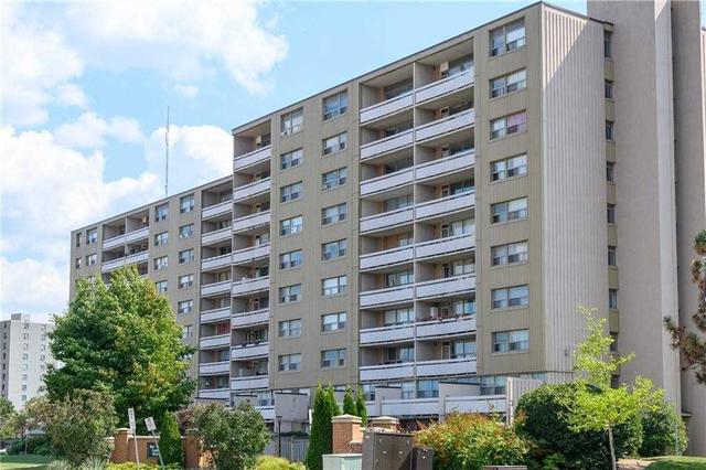 406 - 15 Albright Rd, Condo with 2 bedrooms, 1 bathrooms and 1 parking in Hamilton ON | Image 1