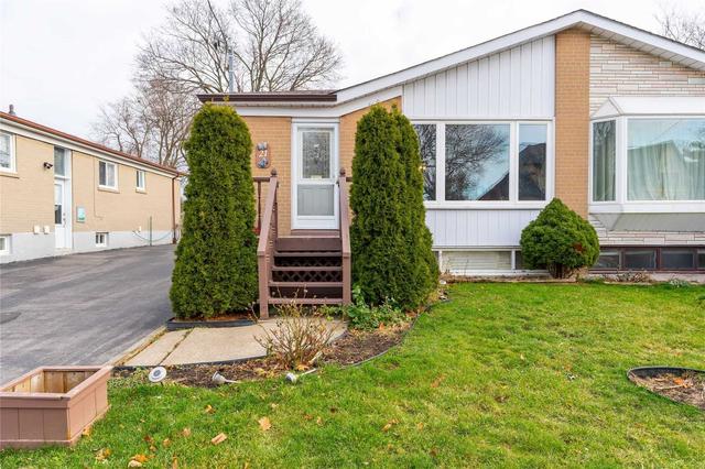 21 Porchester Dr, House semidetached with 3 bedrooms, 2 bathrooms and 6 parking in Toronto ON | Image 1