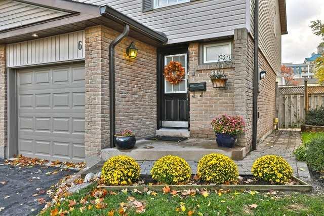 6 - 2411 Sovereign St, Townhouse with 2 bedrooms, 2 bathrooms and 1 parking in Oakville ON | Image 2