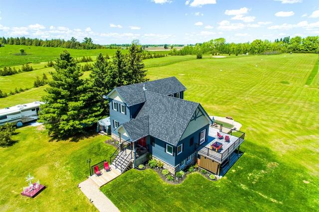 251 Fox Rd, House detached with 3 bedrooms, 3 bathrooms and 25 parking in Kawartha Lakes ON | Image 1