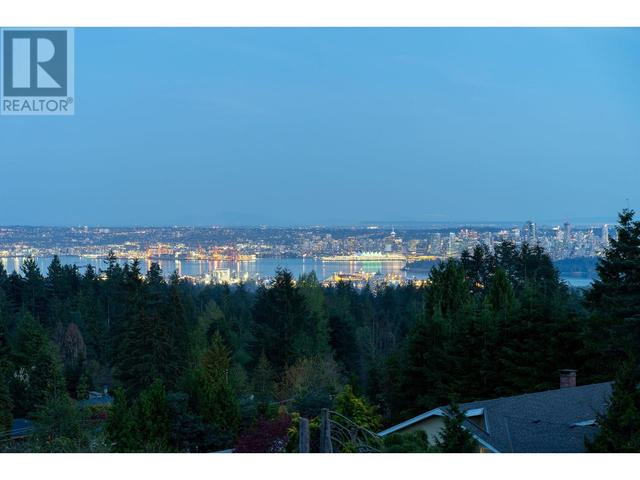 620 St Andrews Road, House detached with 7 bedrooms, 8 bathrooms and 8 parking in West Vancouver BC | Image 33