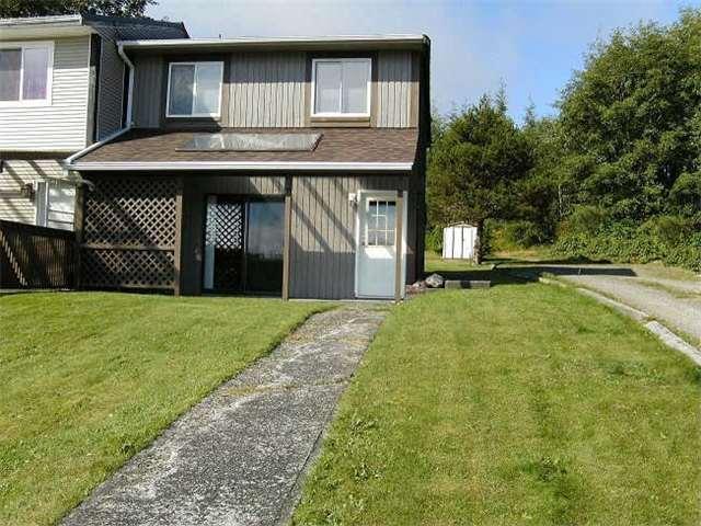 24-9564 Carnarvon Pl, House attached with 3 bedrooms, 3 bathrooms and 2 parking in Port Hardy BC | Image 1