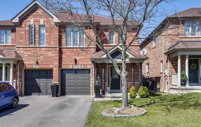956 Oaktree Cres, House semidetached with 3 bedrooms, 4 bathrooms and 3 parking in Newmarket ON | Image 12