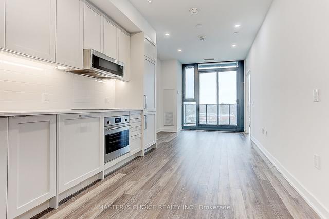 721 - 250 Lawrence Ave W, Condo with 2 bedrooms, 2 bathrooms and 1 parking in Toronto ON | Image 5