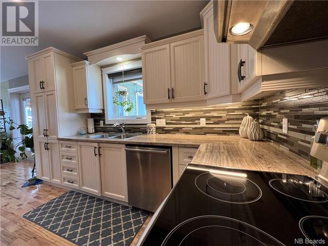 1399 Saint Francois Street, House detached with 4 bedrooms, 2 bathrooms and null parking in Edmundston NB | Image 5