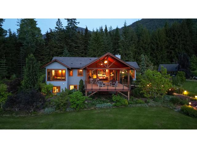 6890 Harrop Procter Road, House detached with 3 bedrooms, 3 bathrooms and 8 parking in Central Kootenay E BC | Image 63