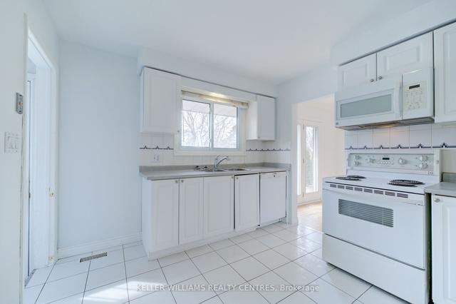 24 Waddington St, House detached with 3 bedrooms, 2 bathrooms and 3 parking in Brantford ON | Image 20