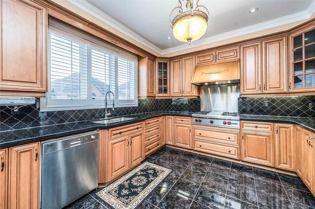 122 Valleycreek Dr, House detached with 4 bedrooms, 5 bathrooms and 9 parking in Brampton ON | Image 14