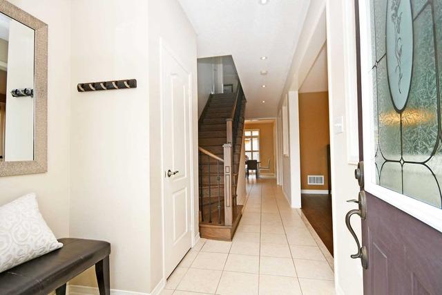 5 Lucky Lane, House detached with 3 bedrooms, 4 bathrooms and 3 parking in Brampton ON | Image 12