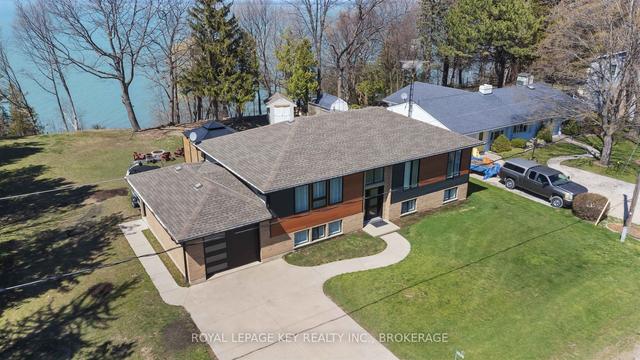 4648 Lakeside St, House detached with 6 bedrooms, 3 bathrooms and 5 parking in Plympton Wyoming ON | Image 25