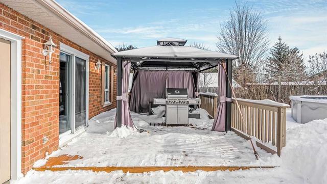 1569 Killarney Beach Rd, House detached with 4 bedrooms, 2 bathrooms and 12 parking in Innisfil ON | Image 30